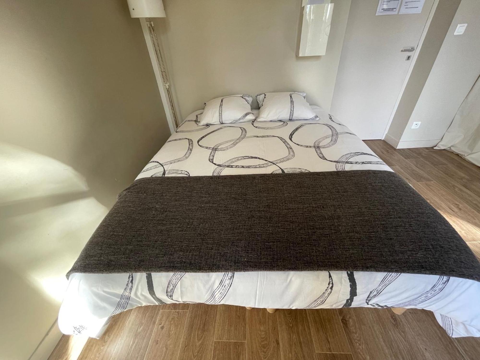 Appartment Les Suites Du Parc Besançon Rum bild