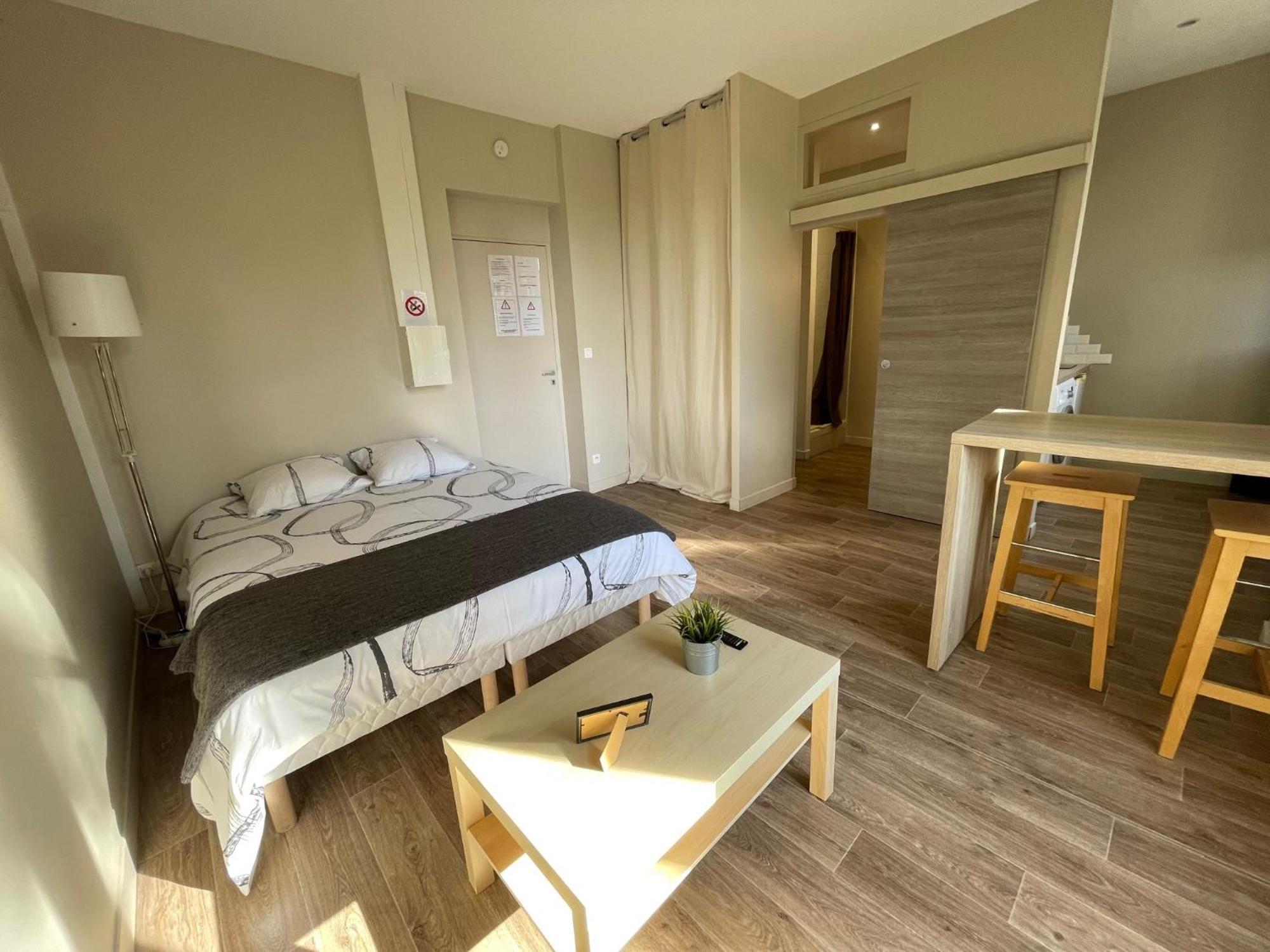 Appartment Les Suites Du Parc Besançon Rum bild