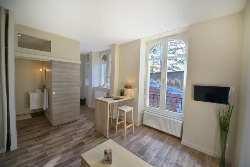 Appartment Les Suites Du Parc Besançon Rum bild