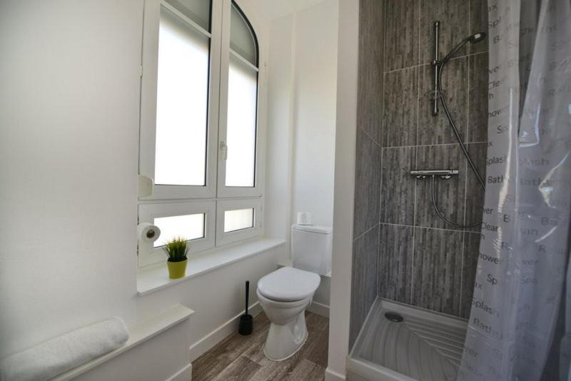 Appartment Les Suites Du Parc Besançon Rum bild