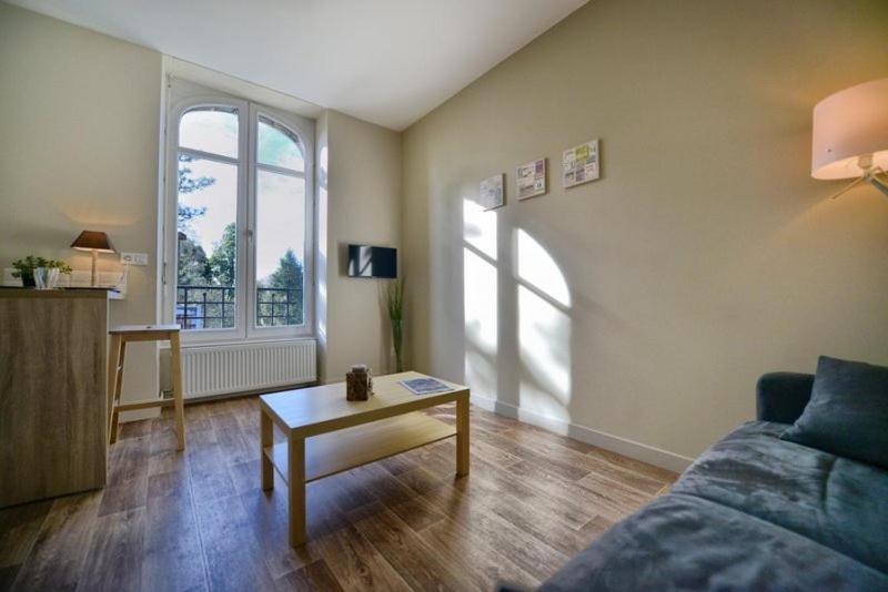 Appartment Les Suites Du Parc Besançon Rum bild