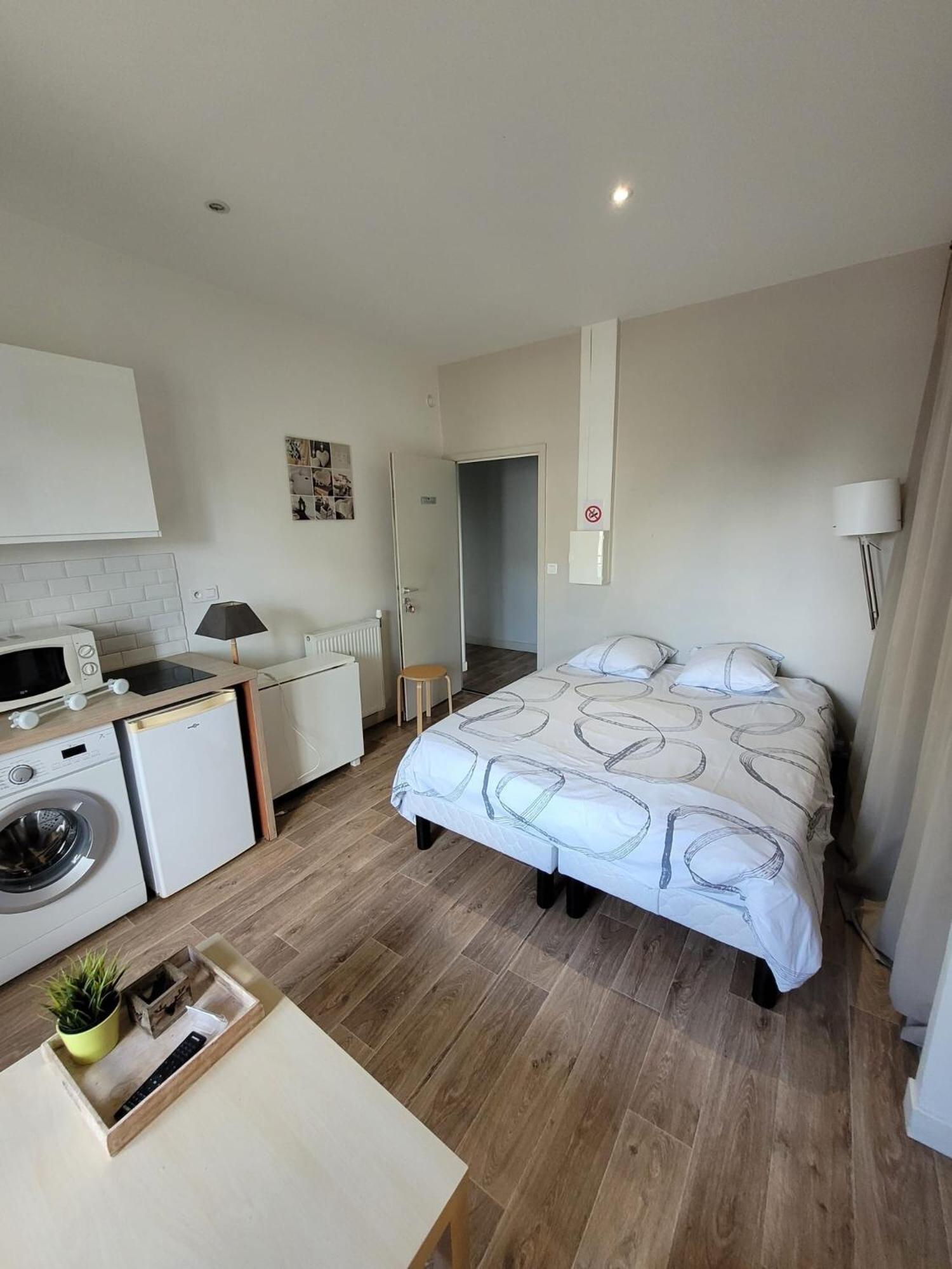 Appartment Les Suites Du Parc Besançon Rum bild